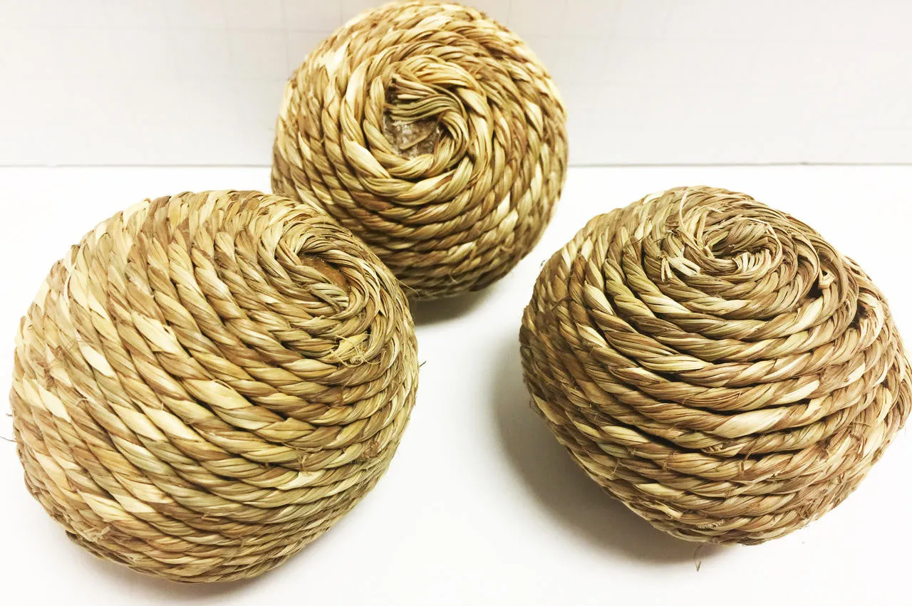 1272 Pk3 Seagrass Rope Ball