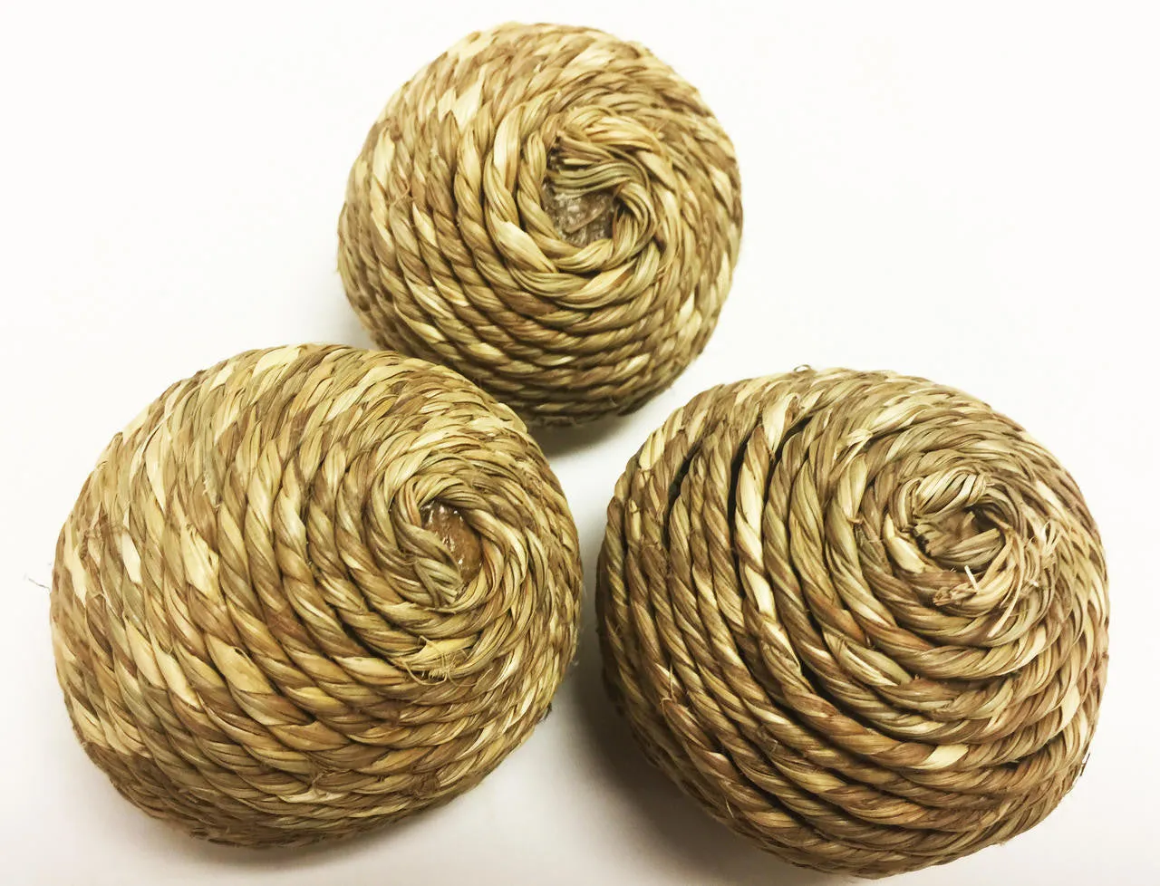 1272 Pk3 Seagrass Rope Ball
