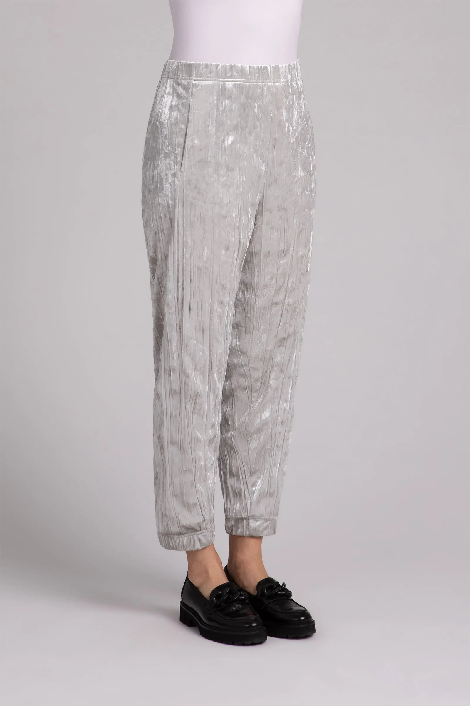 Crinkle Velvet Half Cuff Jogger Pant | Cashew